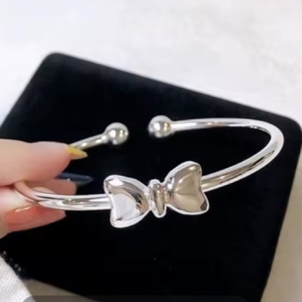 Sterling Silver Bow Bracelet